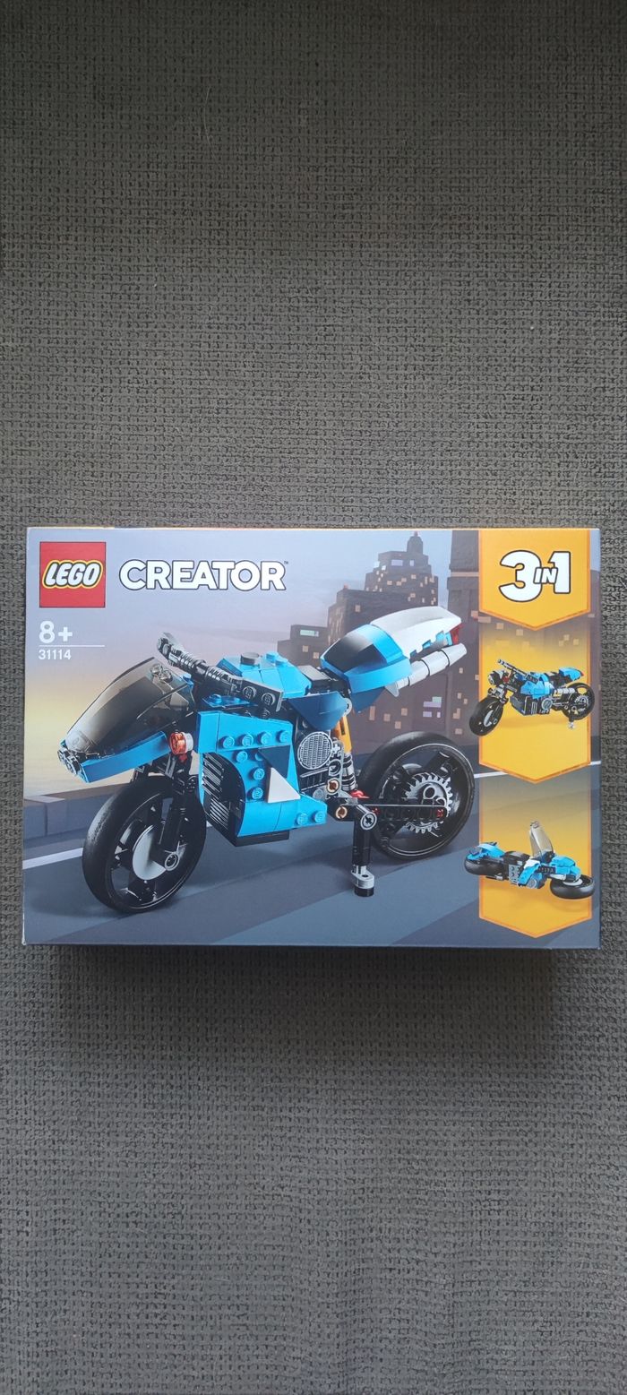 Lego creator 31114 super moto neuf et scellé