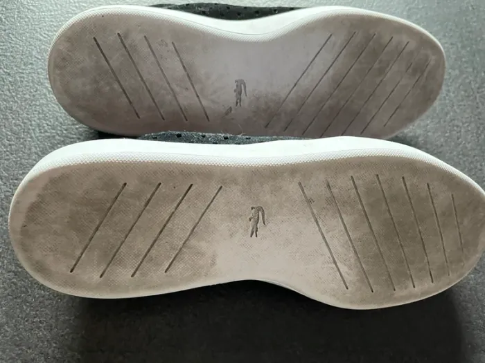 Basket Lacoste noir taille 40 en bon état - photo numéro 5