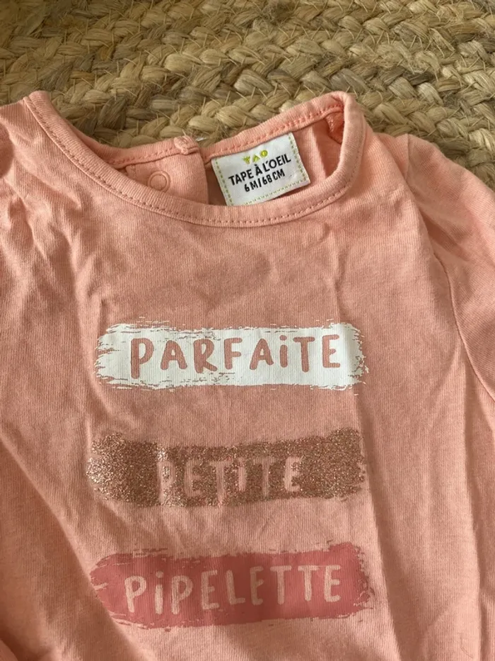 Ensemble pantalon et t-shirt - photo numéro 3