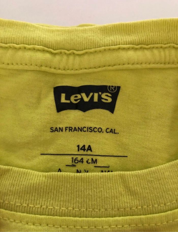 Tee shirt Levi’s 14 ans