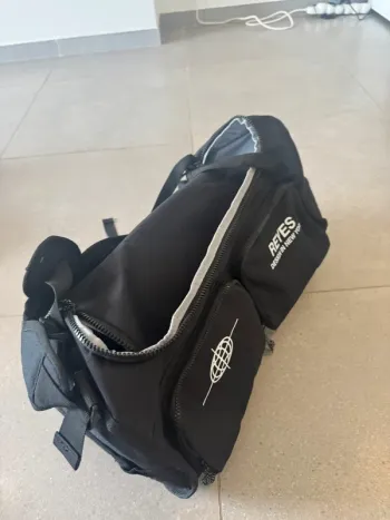 Cargo bag black Reyes, très bon état, 55x30x30cm valeur 80€