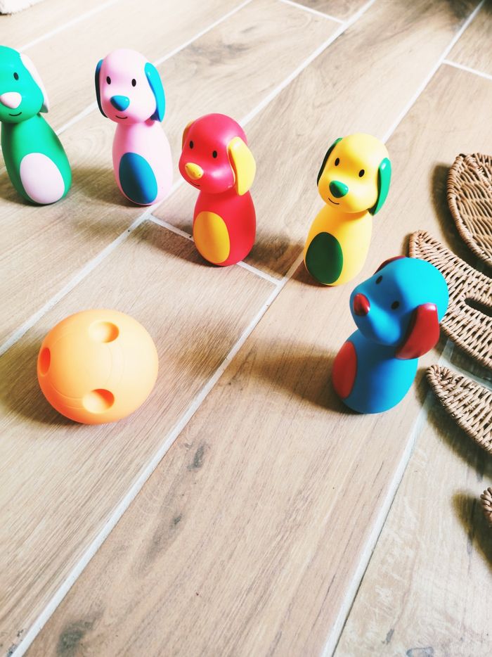 🐶Lot de quilles animaux chiens en plastique marque Ludi - photo numéro 3