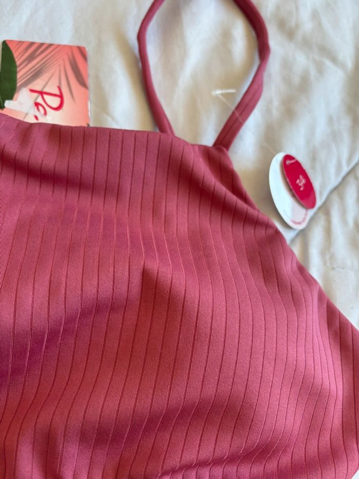 Haut de bikini maillot de bain rose foncé bordeaux penti taille XS/34 neuf - photo numéro 2