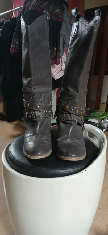Botte gris foncé