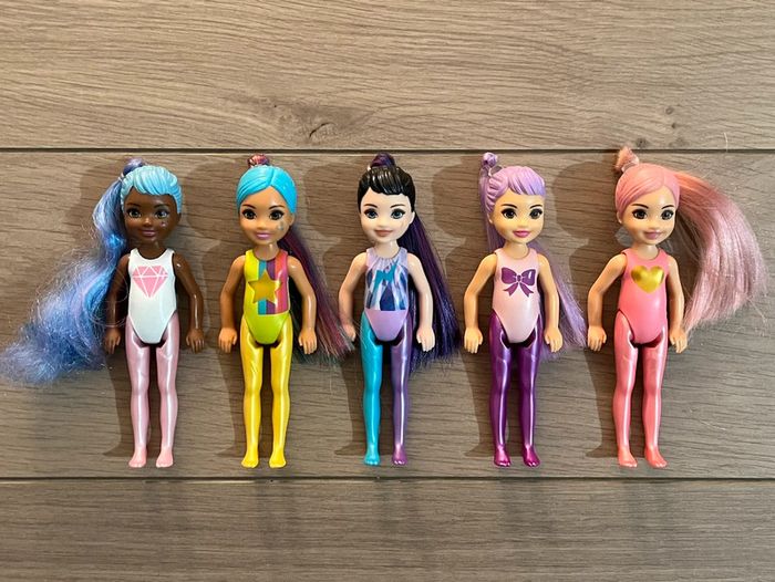 Barbie Color Reveal 5 Poupées Chelsea Mattel 3+