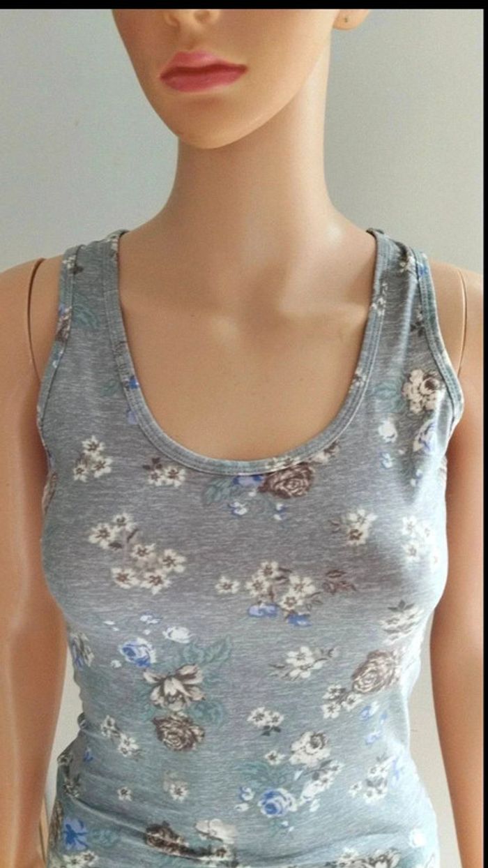 Débardeur taille s Ardene gris avec fleurs femme - photo numéro 2
