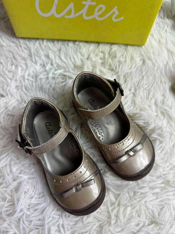 Paire de sandales bronze Aster taille 20 - photo numéro 3