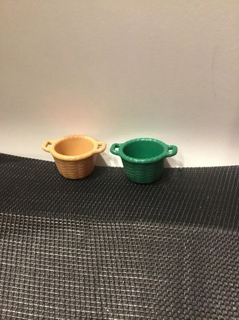 Playmobil lot 2 corbeilles paniers en osier 1 beige et 1 verte country ferme écurie