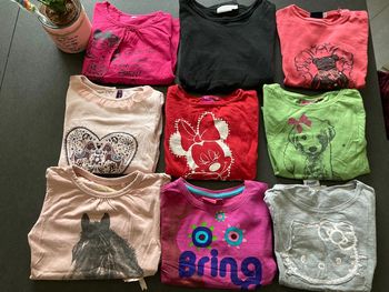 Lot ensemble vêtement haut garde robe enfant taille 6 ans