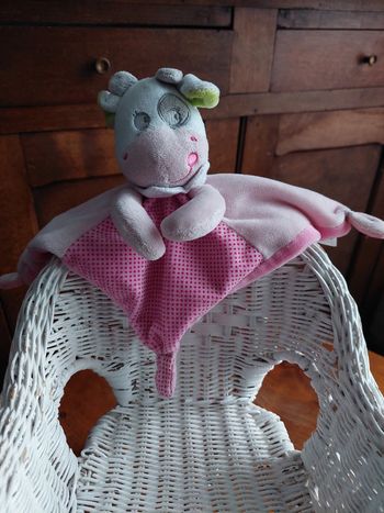 Doudou vache rose Mots d'enfants
