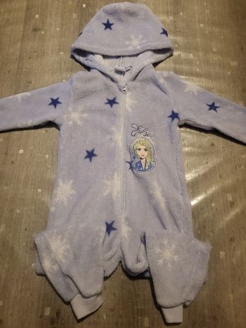 Pyjama combinaison reine des neige 3 ans