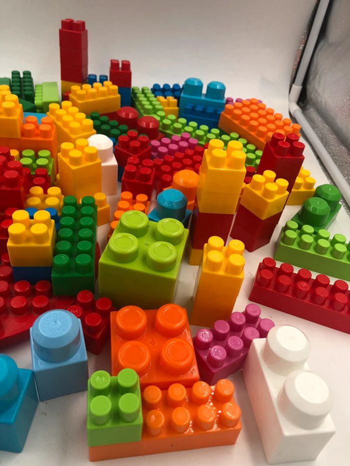 Lot de briques de construction Abrick et Megabloks - photo numéro 2