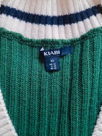 Pull sans manche vert