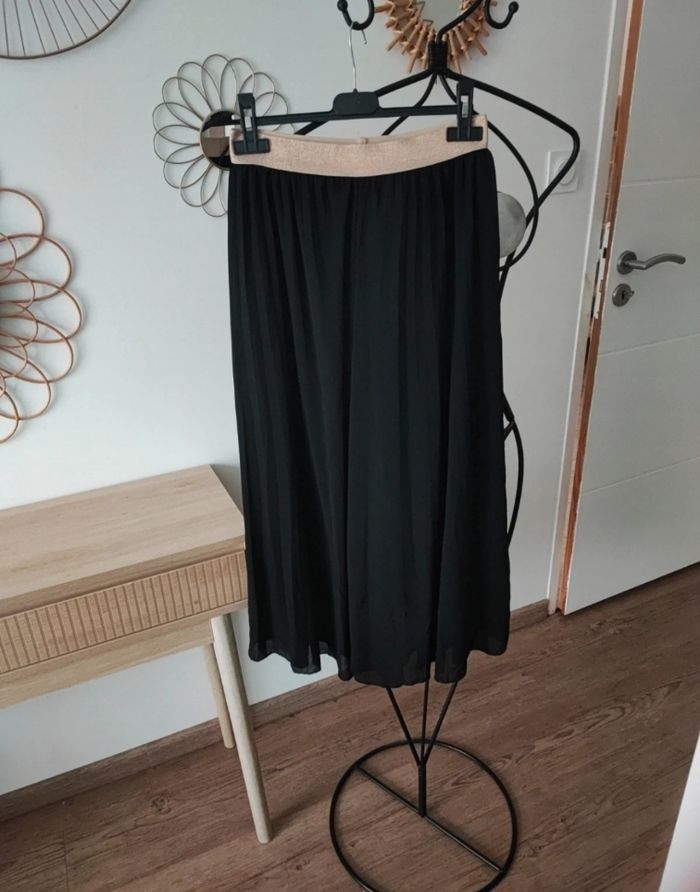 Jupe longue noir la boutique de lilie 38.