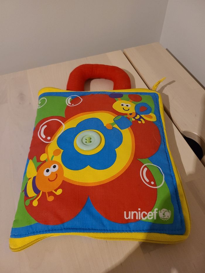 Livre tissu - photo numéro 6