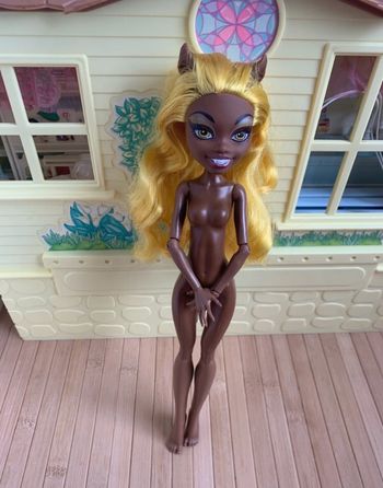 Poupée monstre high