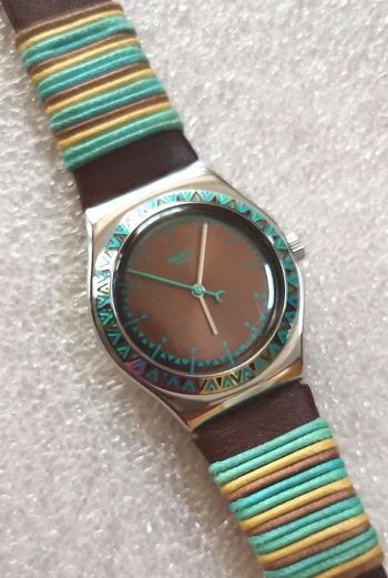 Montre SWATCH Collecteur Irony "Blutnic" 