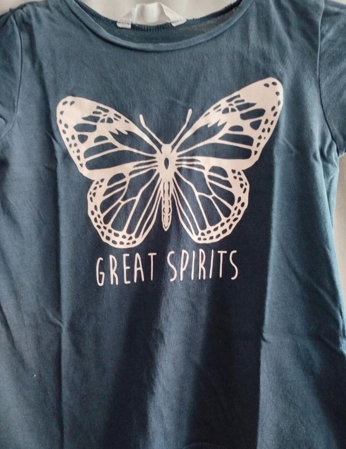 T-shirt fille papillon - photo numéro 2