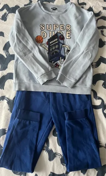 Ensemble jogging -  8 ans