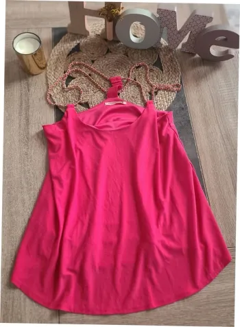 Debardeur rose taille M