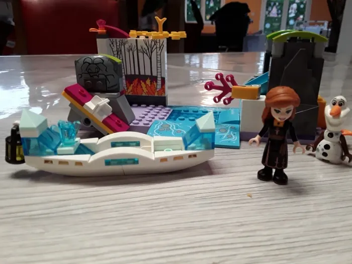 Lego Anna la Reine des Neiges 2 - photo numéro 2