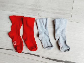 Vêtement bébé fille lot 2 paires de chaussettes pointure 15 - 18