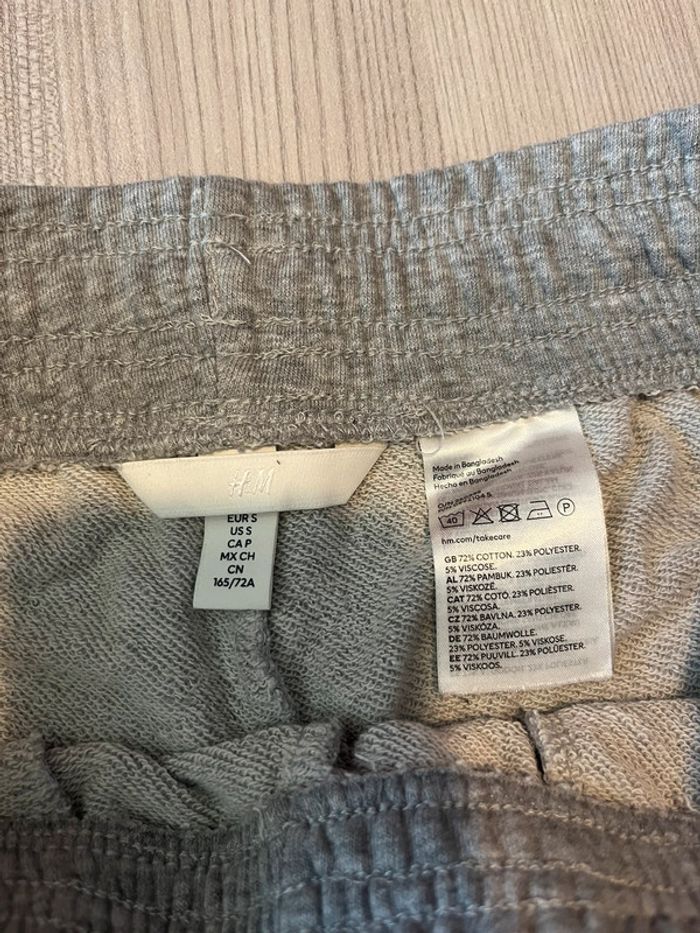 Short gris - photo numéro 2