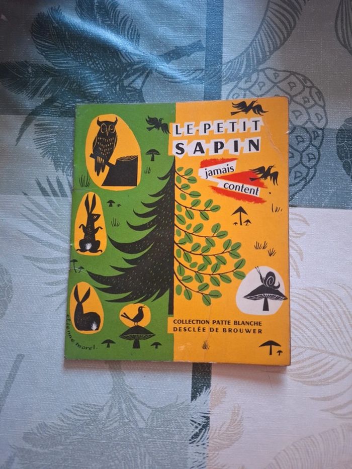 Le petit sapin jamais content