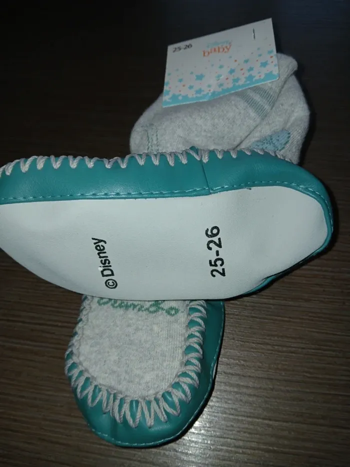 Chaussons chaussettes dumbo disney 25/26 - photo numéro 2
