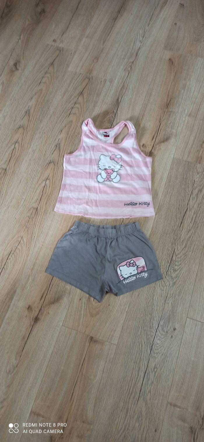 Pyjashort hello kitty 10 ans