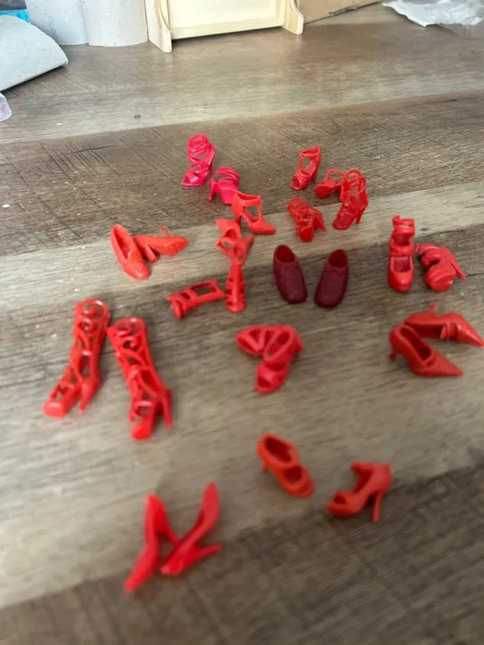 poupée Barbie ou similaire – 2€ la paire - photo numéro 2