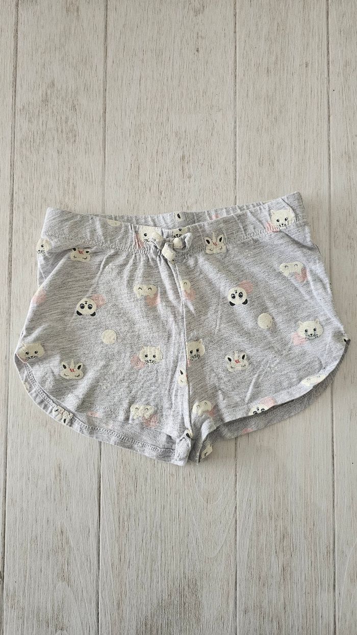 Short 👧🏽 4ans - photo numéro 1