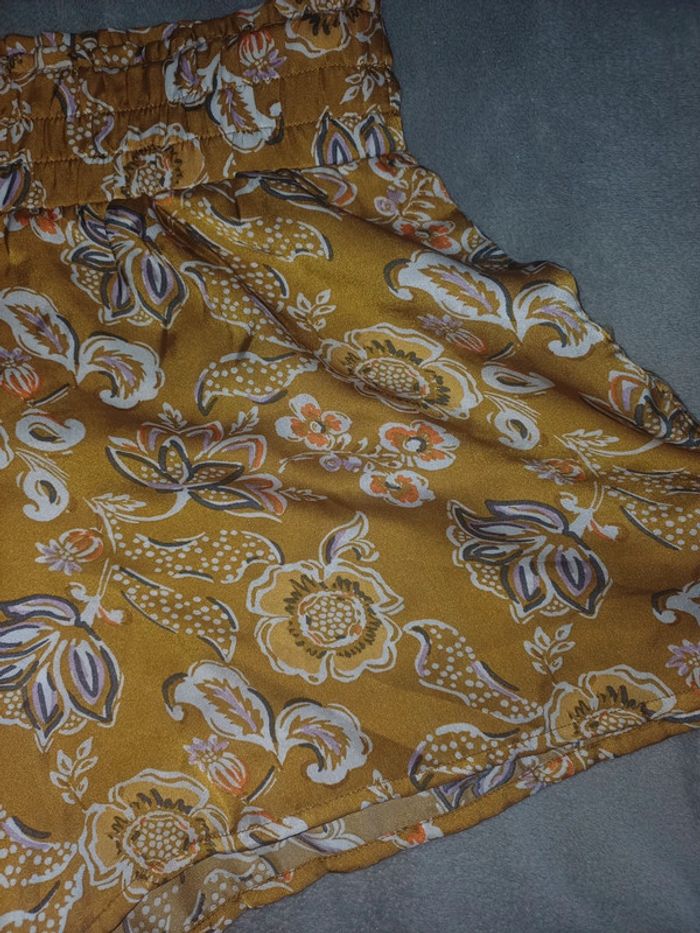 Magnifique short effet satin taille M - photo numéro 2
