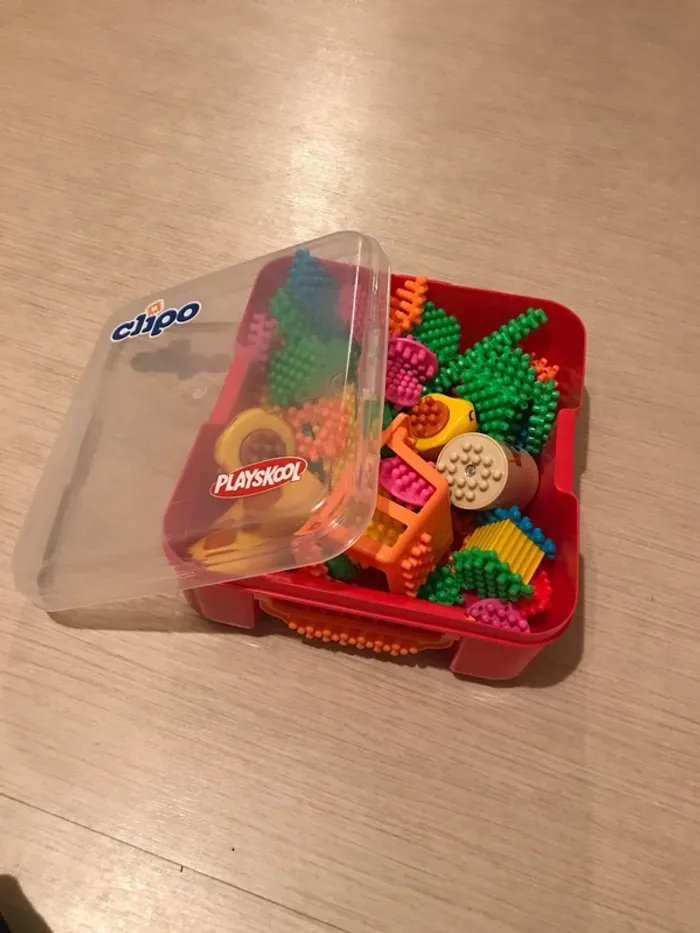 Jeu de construction CLIPO