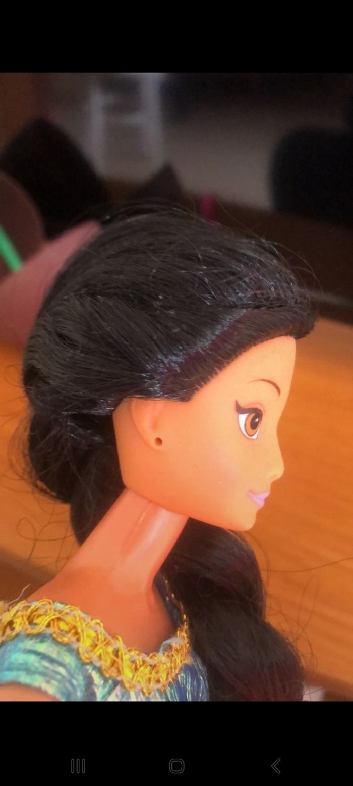 Poupée Jasmine - photo numéro 2