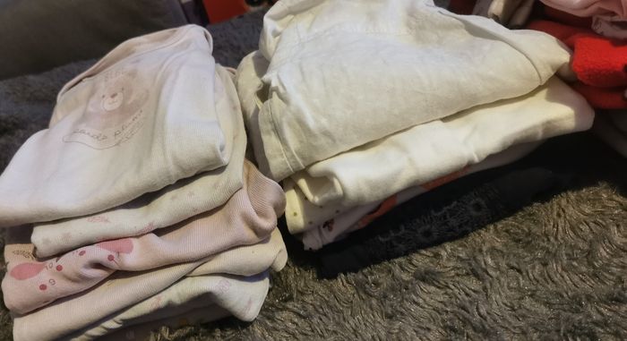 Vêtements en lots - photo numéro 3