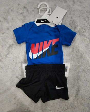 Ensemble Nike