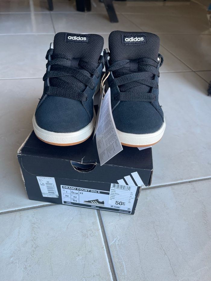 Baskets adidas neuve 32 - photo numéro 6