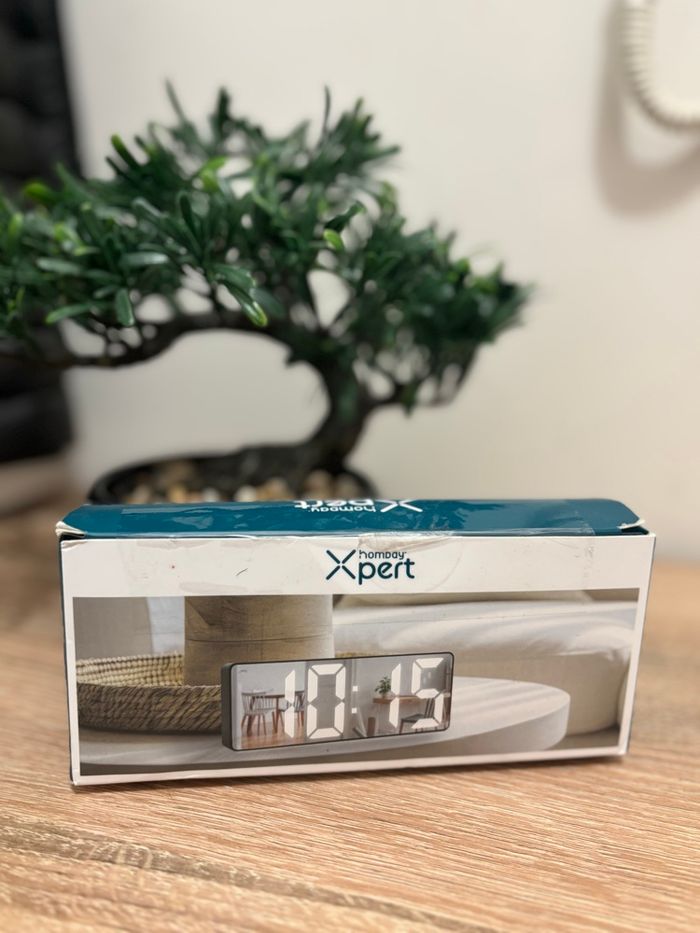 Réveil miroir - photo numéro 2