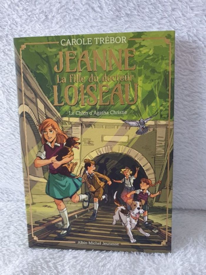 Livre Jeanne, La fille du docteur Loiseau