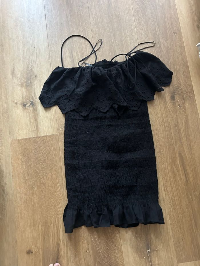 Robe noir Zara près du corps à volant ✨ - photo numéro 5