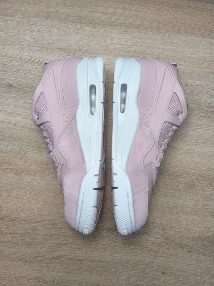 Baskets Jordan 4 RM Pink oxford rose pointure 42 neuves avec boîte - photo numéro 3