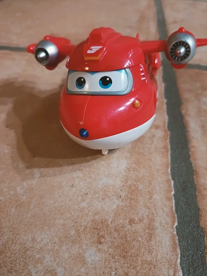 Super Wings figurine transforming Jett 12 cm avec mini jett - photo numéro 3