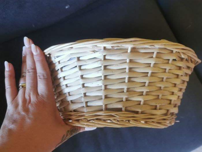 Panier en osier avec interieur en plastique - photo numéro 4