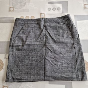 jupe grise noire