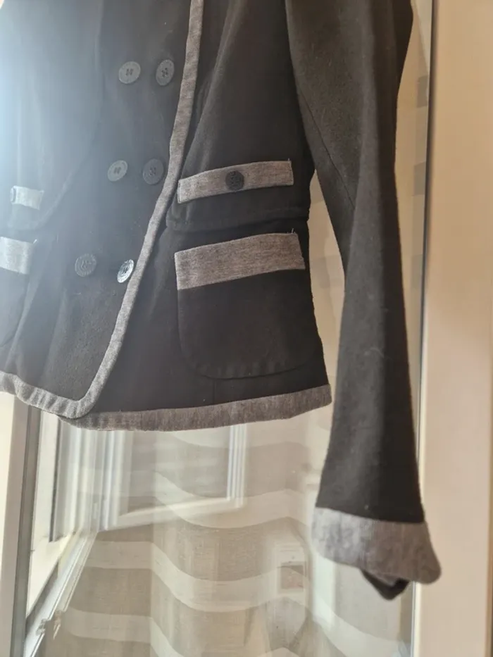Petite veste noire zara - photo numéro 3