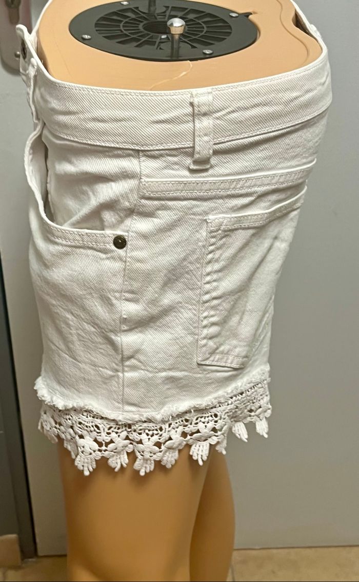 Short en jean blanc - photo numéro 5