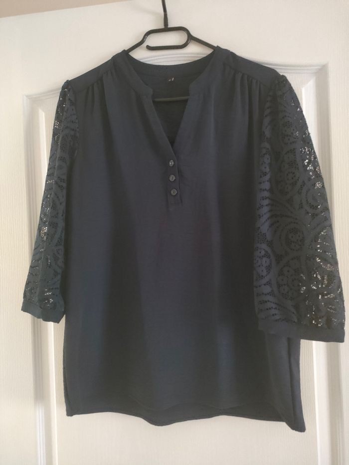 Blois femme manches 3/4 en taille 42 en très bon état