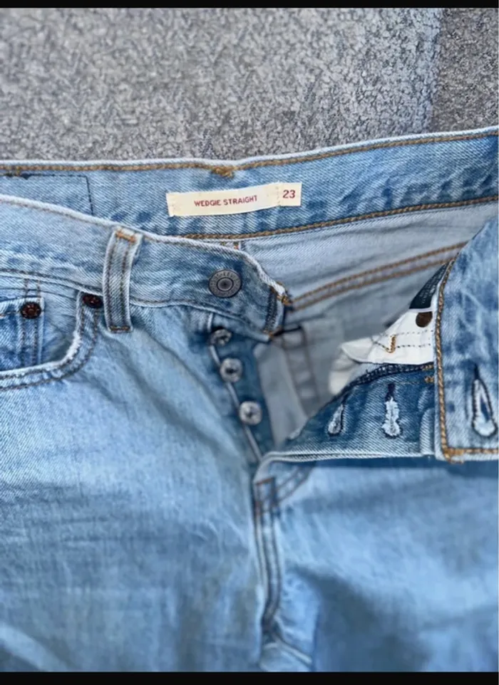 Jean bleu Levi's Wedgie Straight W23