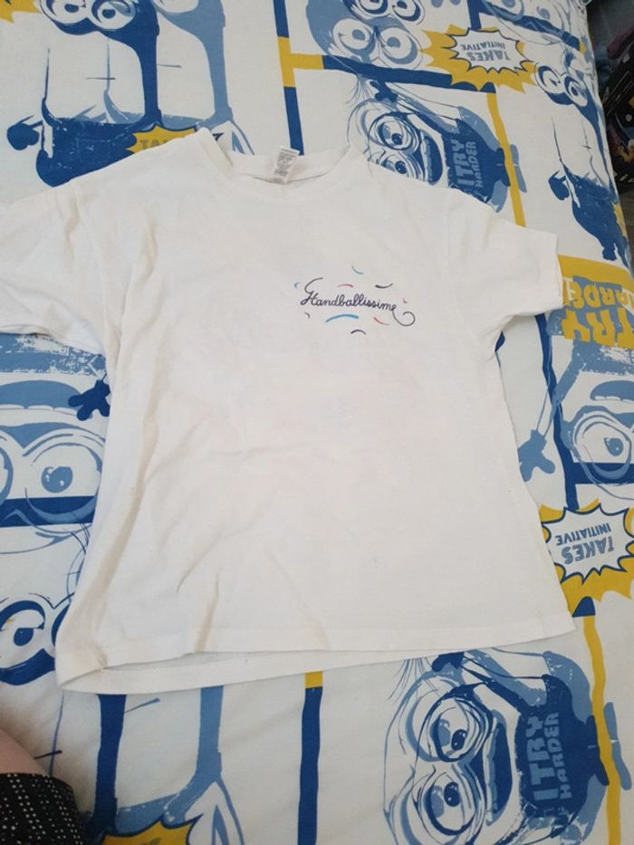 T-shirt handball